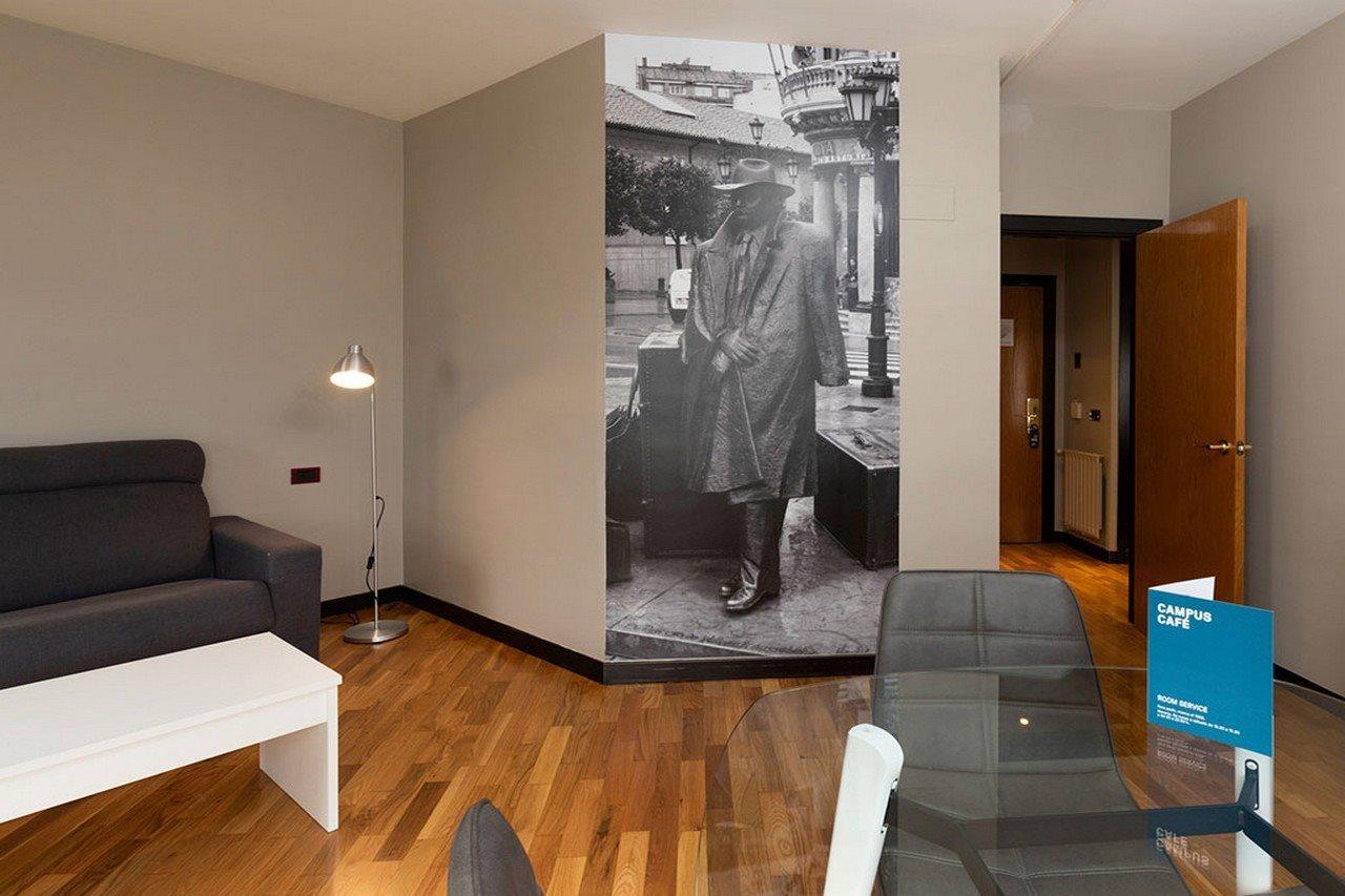 Aparthotel Campus Οβιέδο Εξωτερικό φωτογραφία