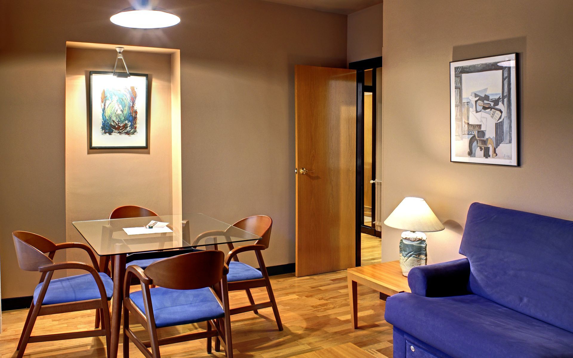 Aparthotel Campus Οβιέδο Εξωτερικό φωτογραφία