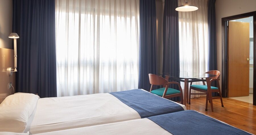Aparthotel Campus Οβιέδο Εξωτερικό φωτογραφία