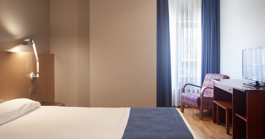 Aparthotel Campus Οβιέδο Εξωτερικό φωτογραφία