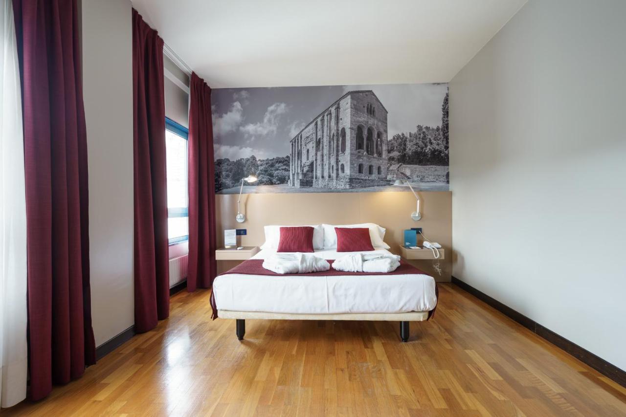 Aparthotel Campus Οβιέδο Εξωτερικό φωτογραφία