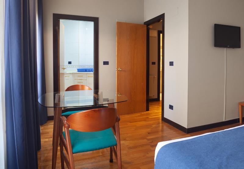 Aparthotel Campus Οβιέδο Εξωτερικό φωτογραφία